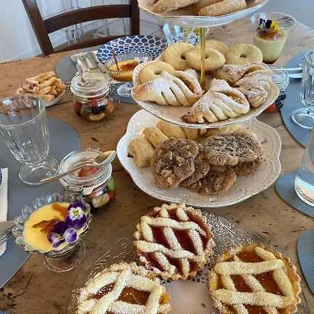 Bed & Breakfast Combo 3*