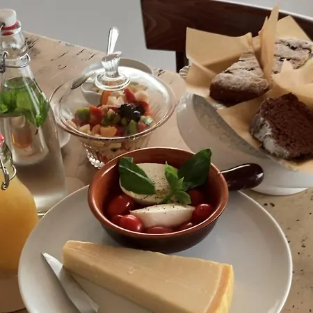 Bed & Breakfast Combo 3*