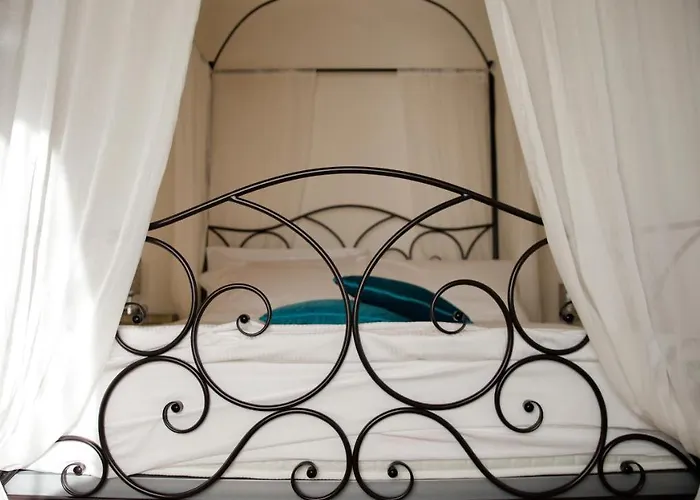 Combo Bed & Breakfast 3*